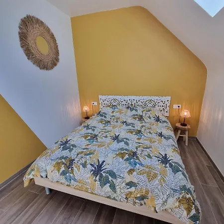 Les Cayaux Holiday home